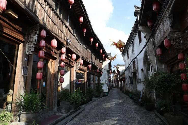 云南大部天气转晴，但早晚温差过大，不宜晨练